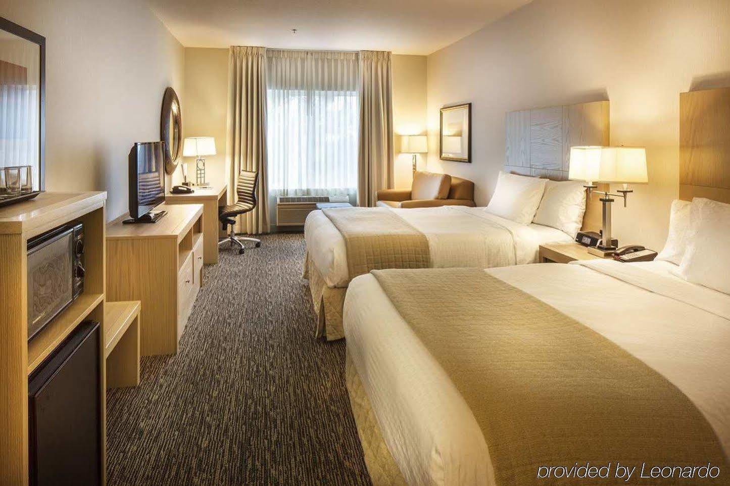 Готель Doubletree By Hilton Олімпія Екстер'єр фото